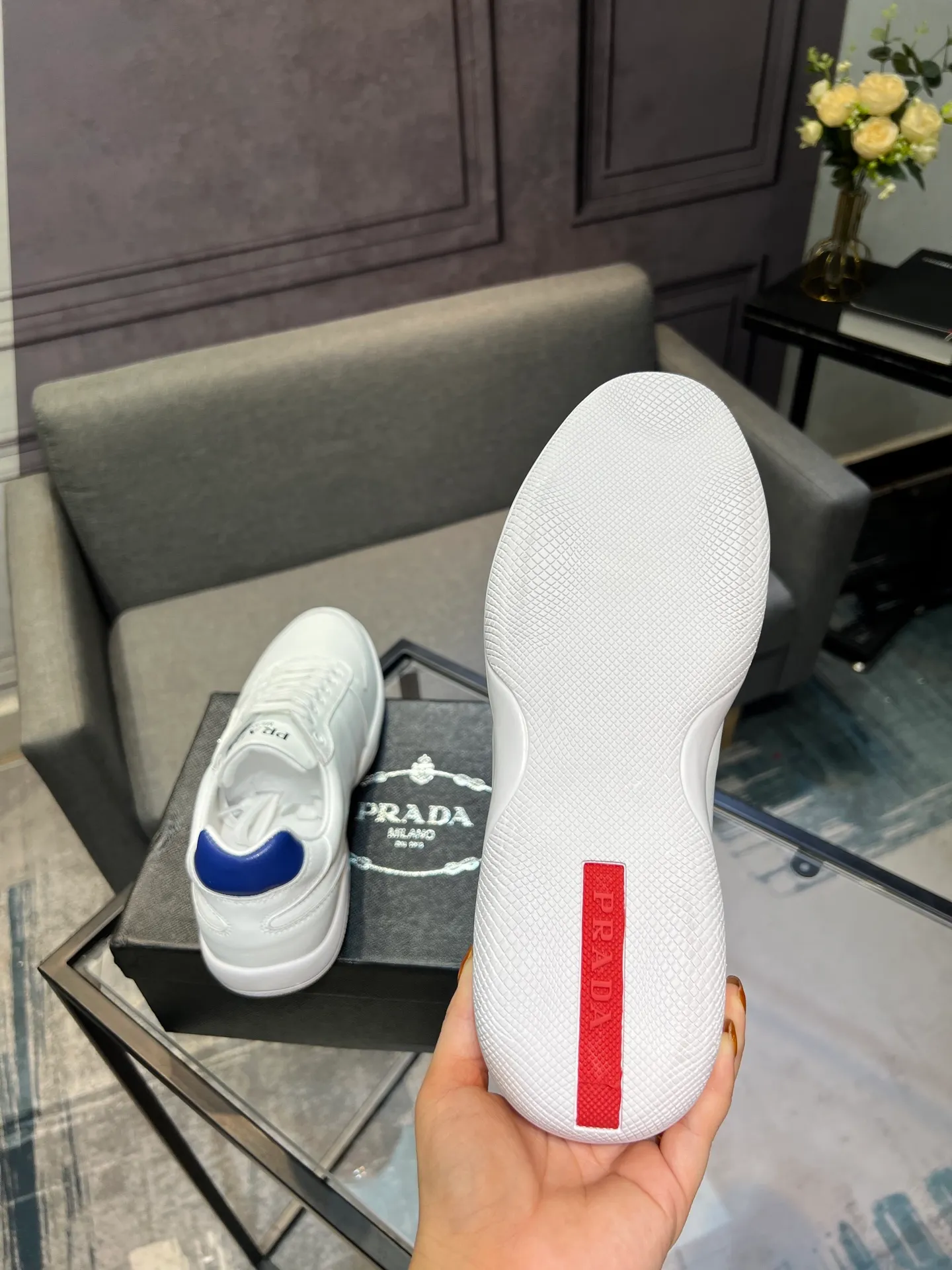 Men's men's shoes 💰440 [PRADA—Prada] 2025 latest model 🙈original replica! 👟👟👟Available here. The workmanship is top-notch. The upper is made of Italian 🇮🇹Imported calfskin. ❗️Breathable genuine leather lining @Suitable for travel. The original version has an enlarged engraved sole, making it suitable for all kinds of travels, showing low-key luxury. Size: 38-44 yards